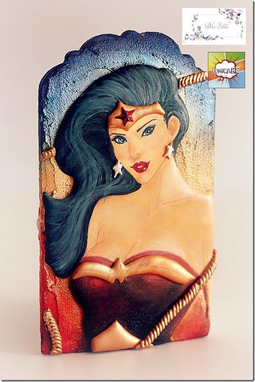 Wonder Woman cookie by Dolce Sentire
